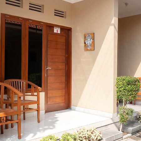 Hotel Reddoorz Near Buleleng Harbour 2 Singaraja Exteriér fotografie