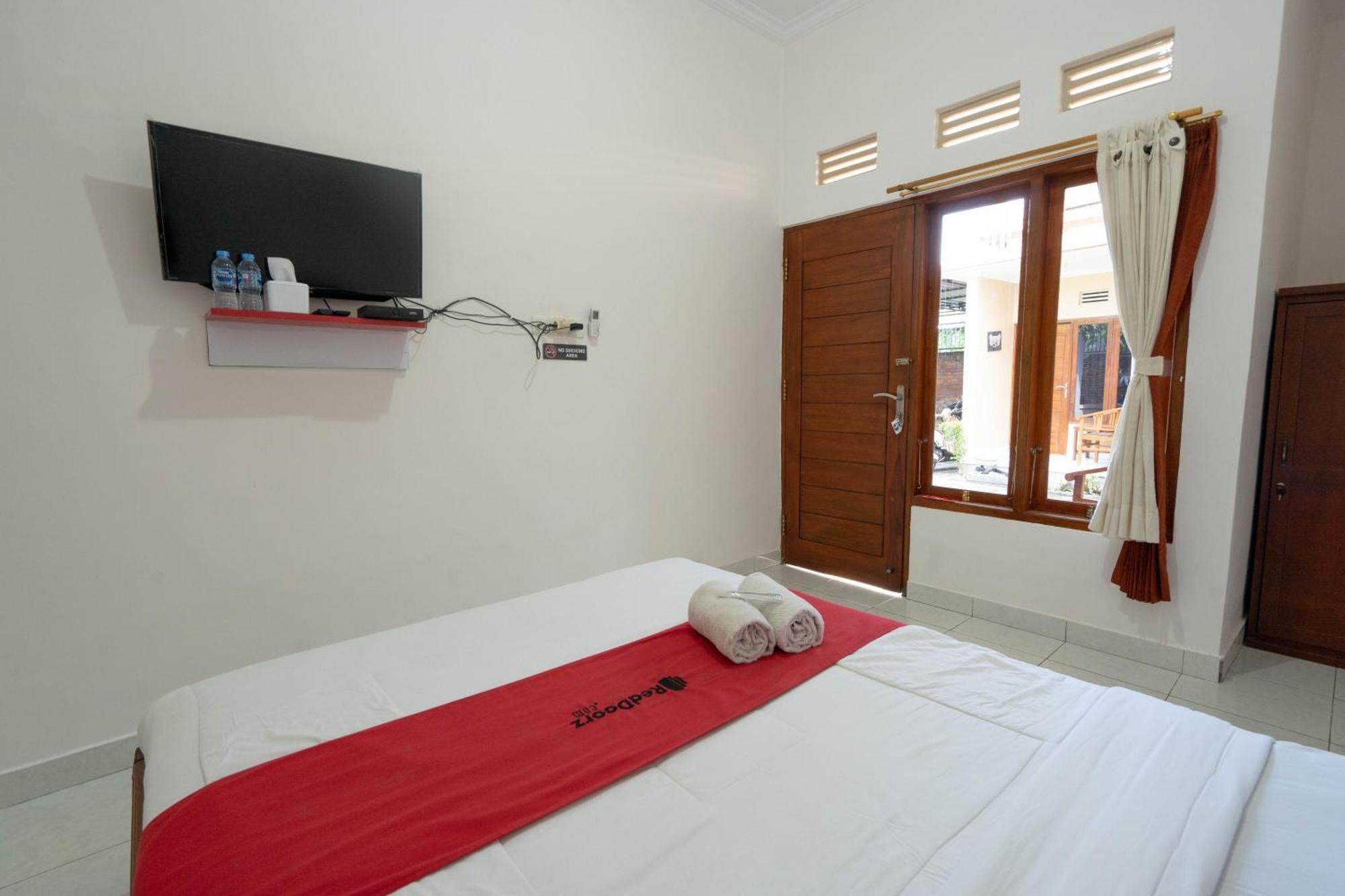 Hotel Reddoorz Near Buleleng Harbour 2 Singaraja Exteriér fotografie