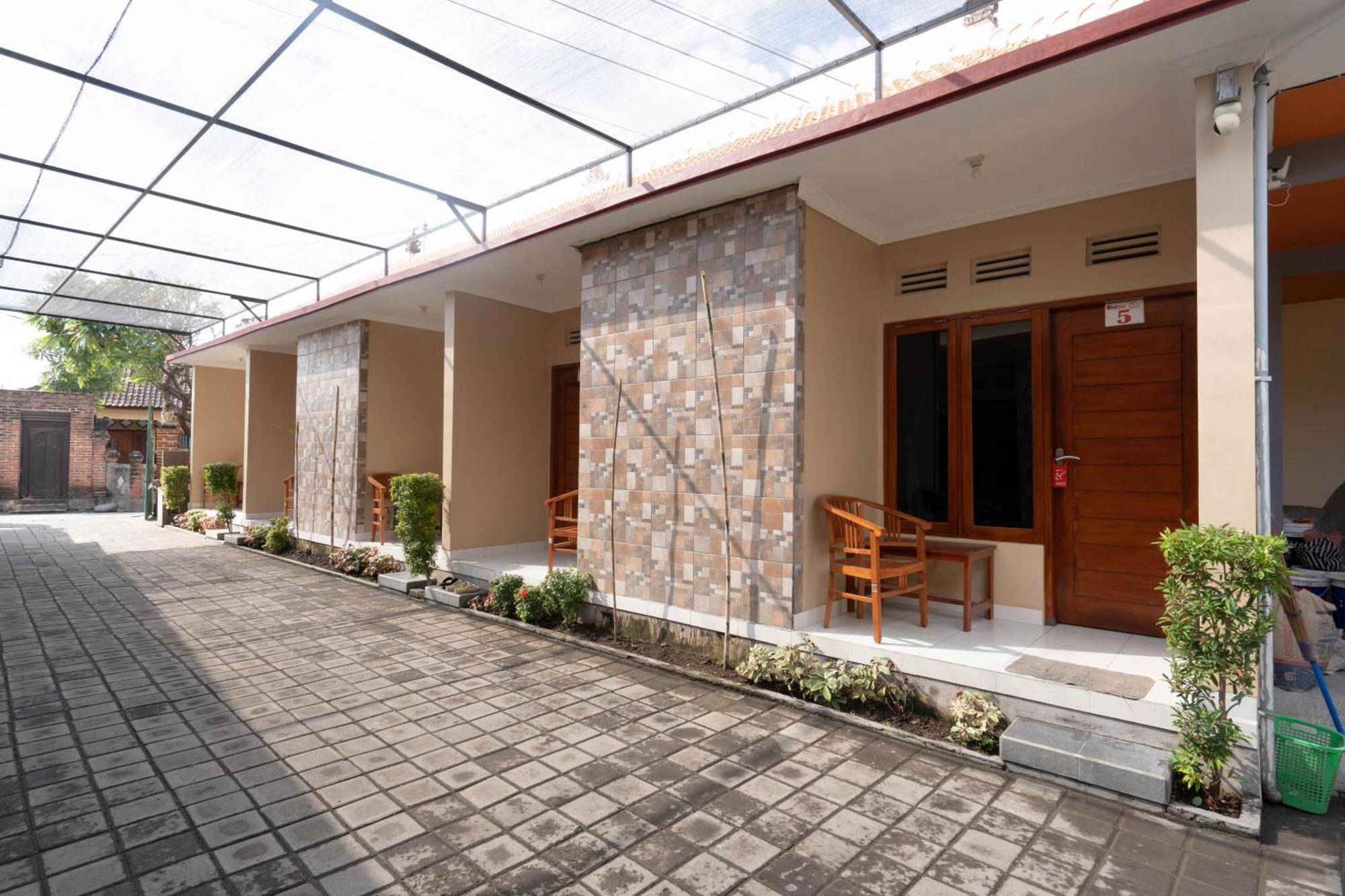 Hotel Reddoorz Near Buleleng Harbour 2 Singaraja Exteriér fotografie